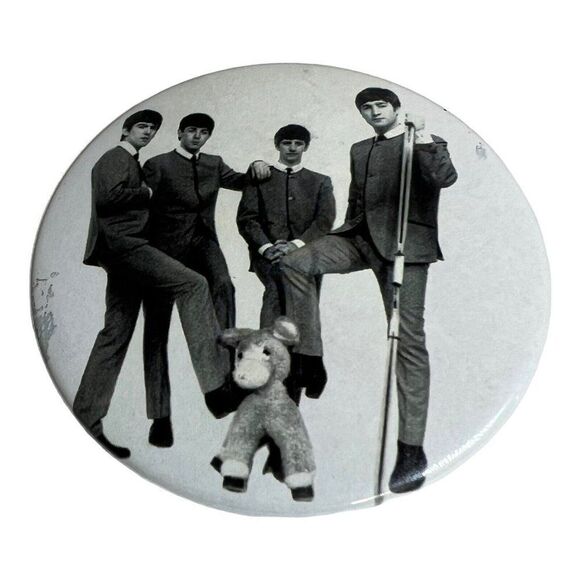 THE BEATLES PINBACK BUTTON JOHN PAUL GEORGE RINGO  3" Pin Stuffed Animal  Hat - Picture 1 of 3